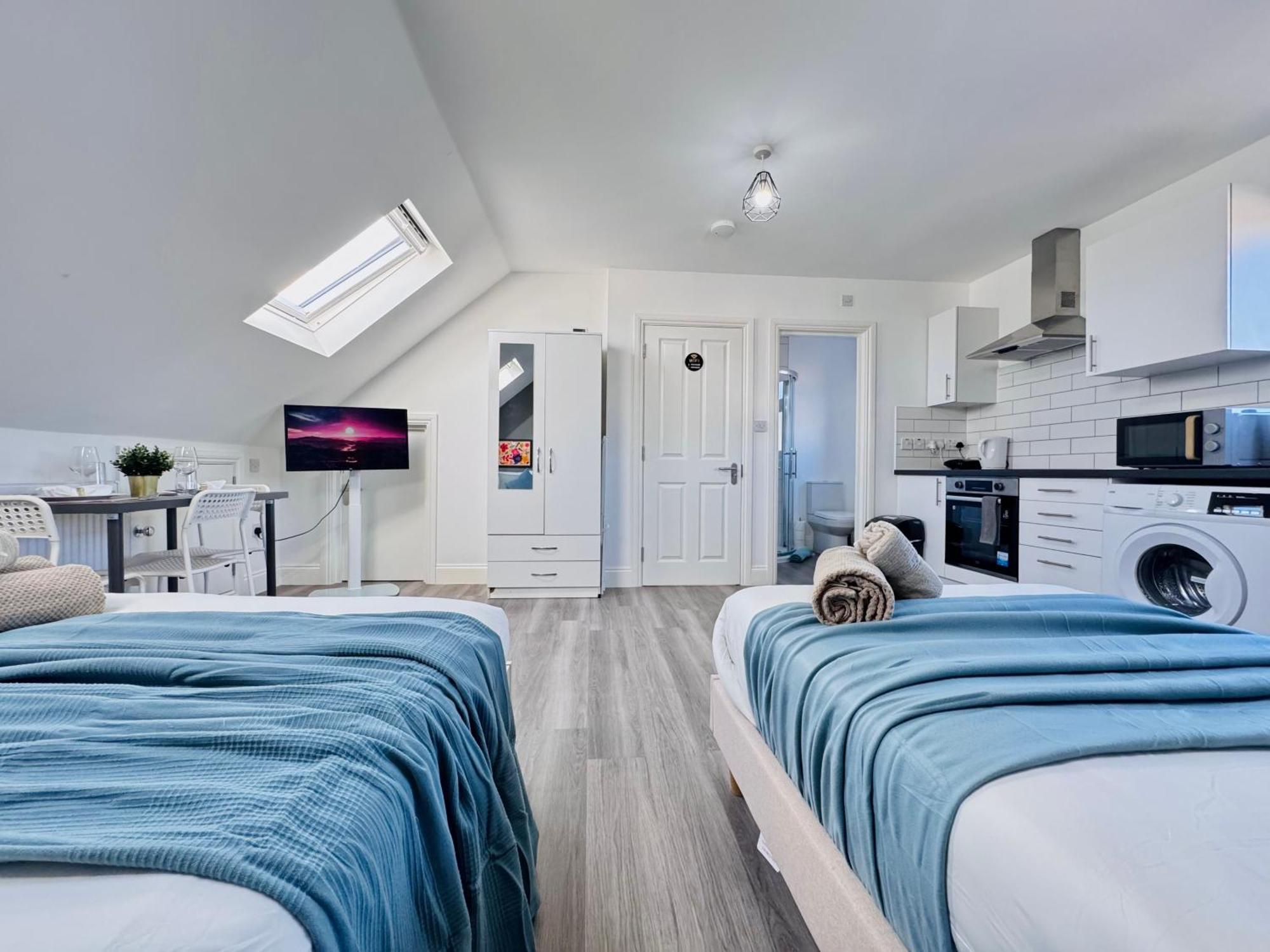 Bright Studio Loft 30Min To Central London Londres Exterior foto